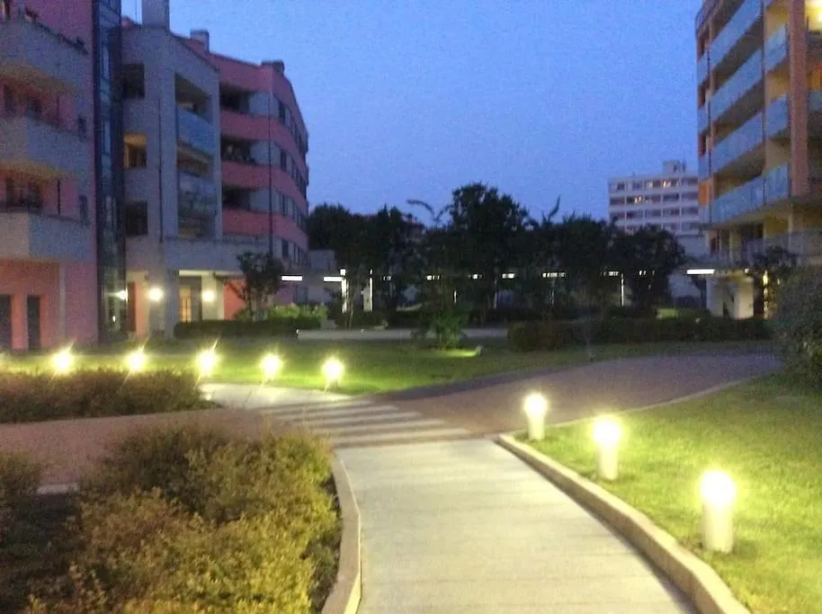 Apartment Appartamento Vicino Metro Precotto, Garage Gratuito Milan